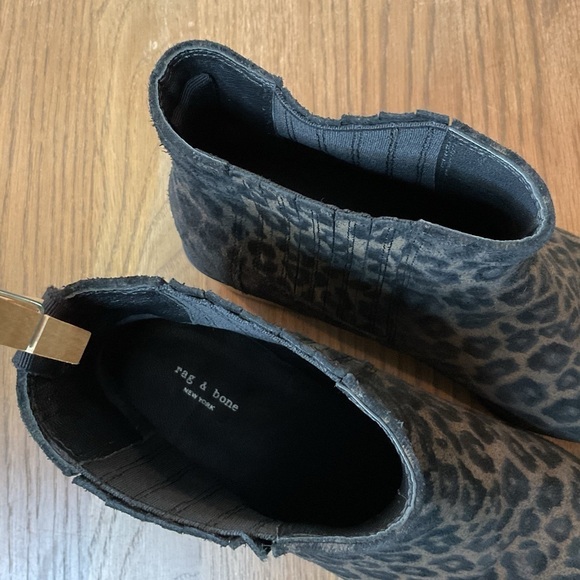 Rag & Bone Rover Cheetah Suede Ankle Boots 39.5 EUC - Picture 9 of 11